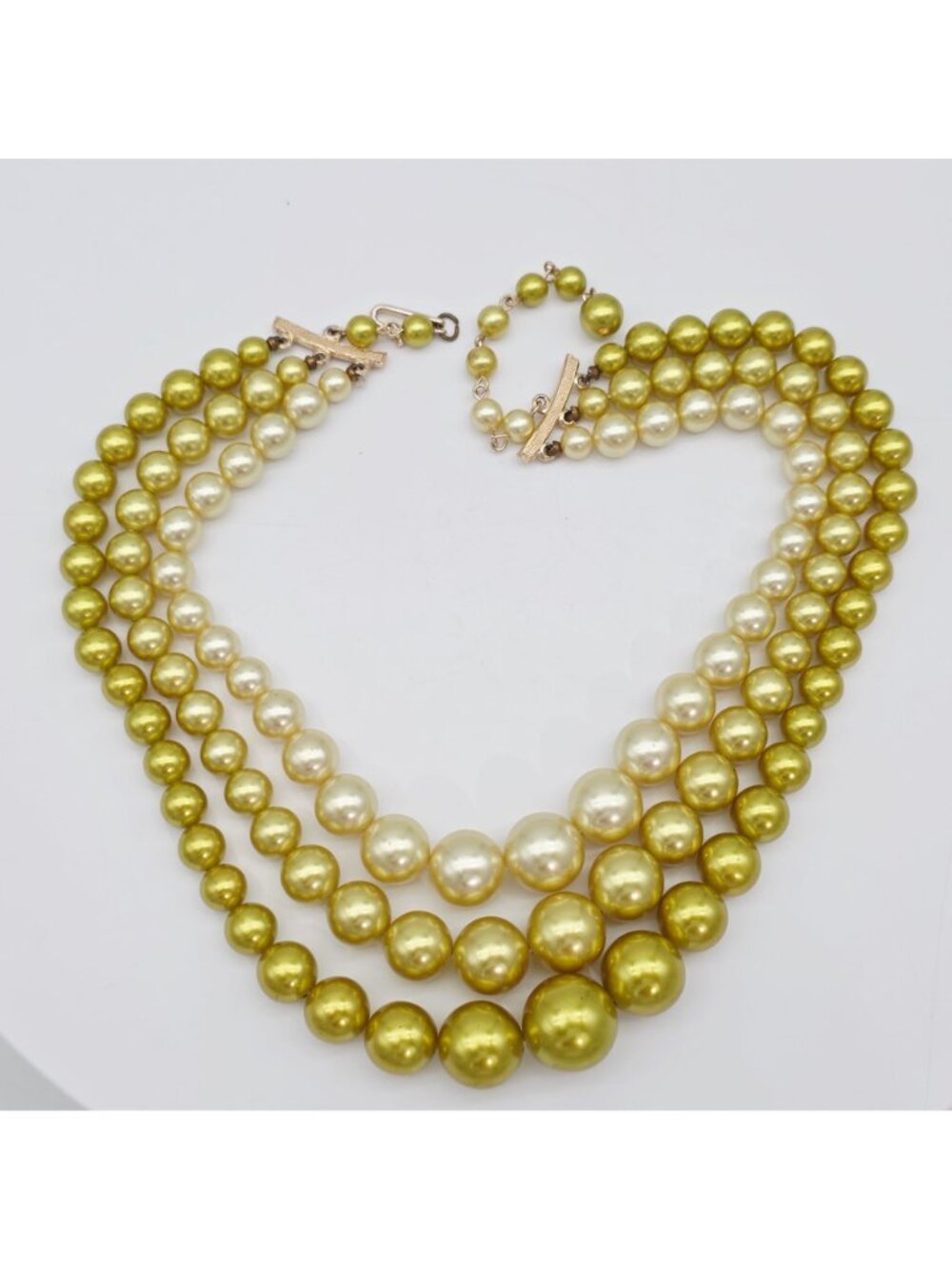Green Multi-Strand Faux Pearl Necklace With Adjustable Hook Closure Vintage - Picture 5 of 5